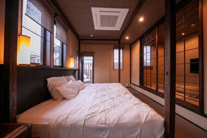 Imagen de la habitación del Hotel Tsuruya. Foto 18