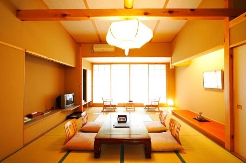 Imagen general del Hotel Tsutaya Tokinoyado Kazari. Foto 2