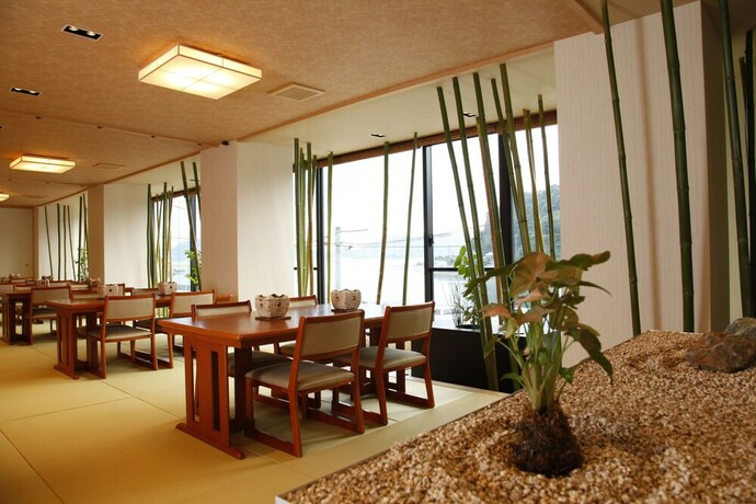 Imagen de los interiores del Hotel Tsutsui. Foto 16