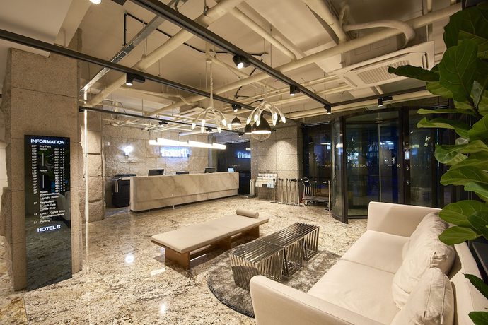 Imagen de los interiores del Hotel Tt. Foto 20