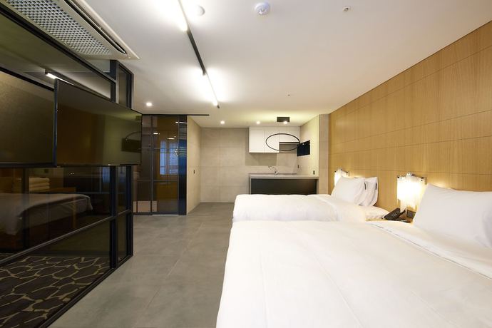 Imagen de la habitación del Hotel Tt. Foto 10