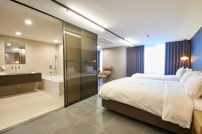 Imagen de la habitación del Hotel Tt. Foto 18