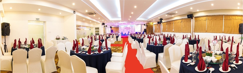 Imagen de los interiores del Hotel Ttc Deluxe Tan Binh. Foto 3