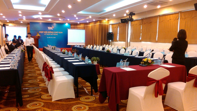 Imagen de los interiores del Hotel Ttc Deluxe Tan Binh. Foto 4