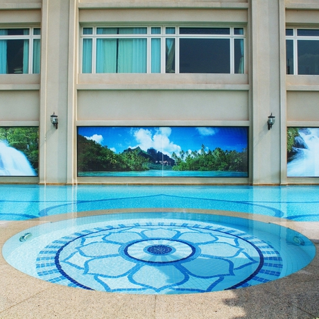 Imagen de la piscina del Hotel Ttc Imperial. Foto 16