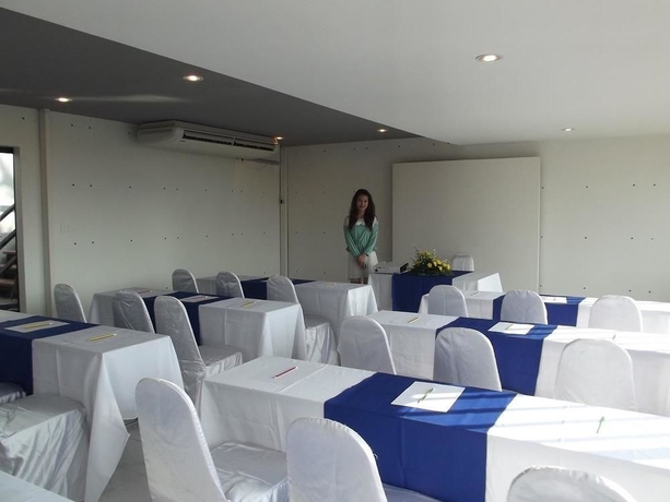 Imagen de los interiores del Hotel Tuana Blue Sky Patong. Foto 4