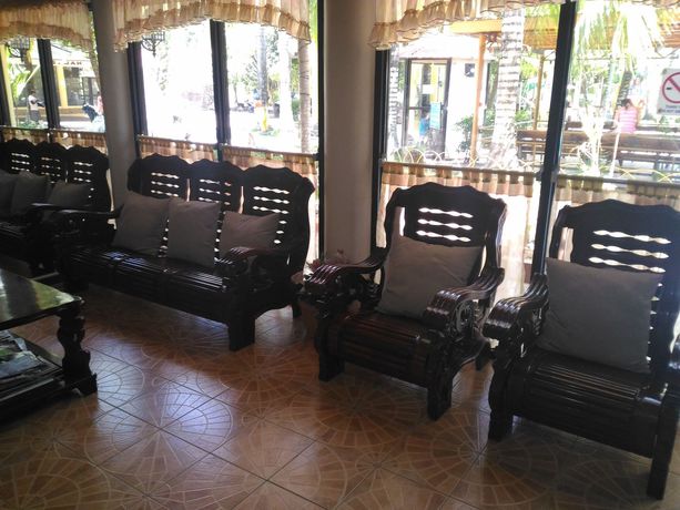 Imagen de los exteriores del Hotel Tubod Flowing Waters Resort. Foto 9