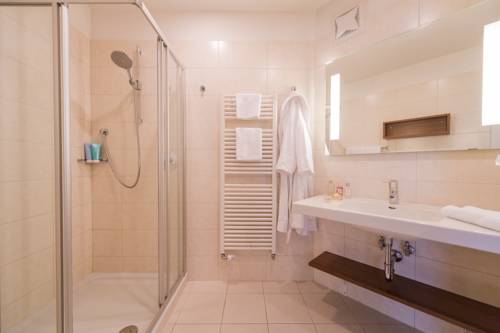 Imagen de la habitación del Hotel Tubris. Foto 7