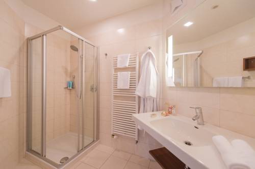 Imagen de la habitación del Hotel Tubris. Foto 8