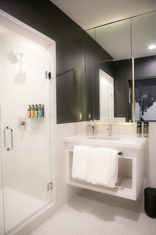 Imagen de la habitación del Hotel Tuck. Foto 8