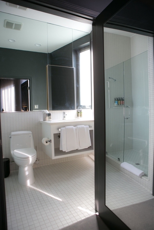 Imagen de la habitación del Hotel Tuck. Foto 9