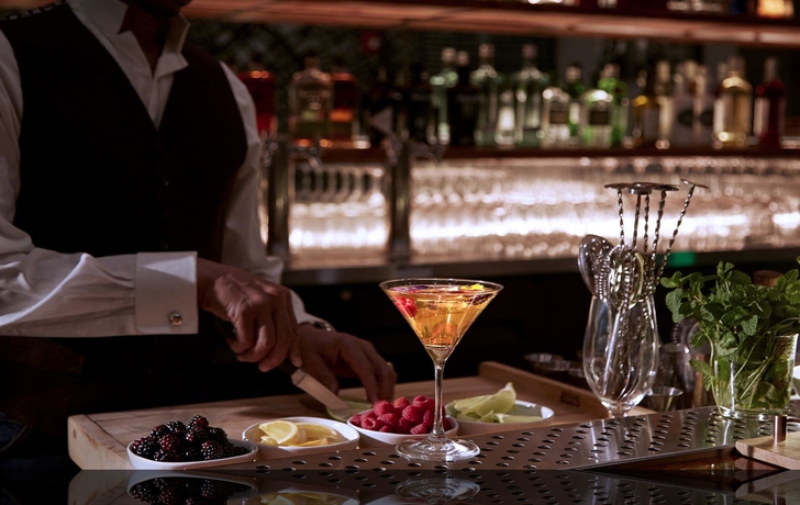 Imagen del bar/restaurante del Hotel Tuck. Foto 2