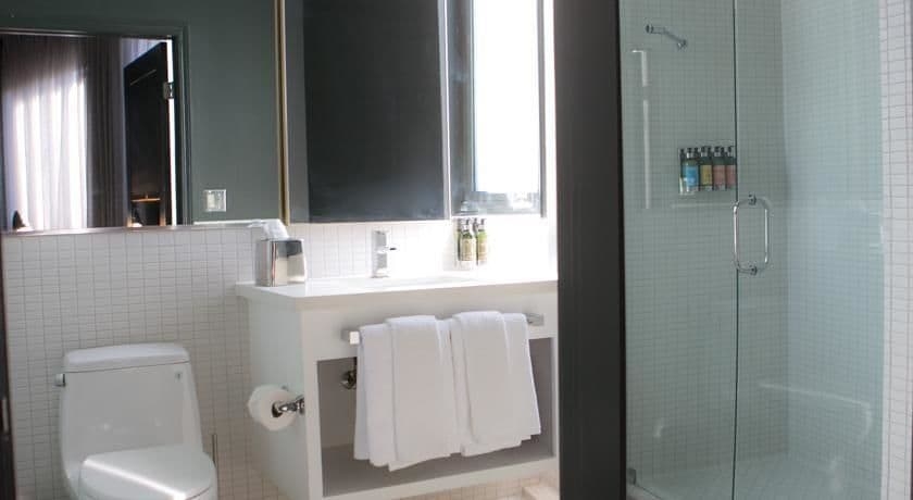 Imagen de la habitación del Hotel Tuck. Foto 11