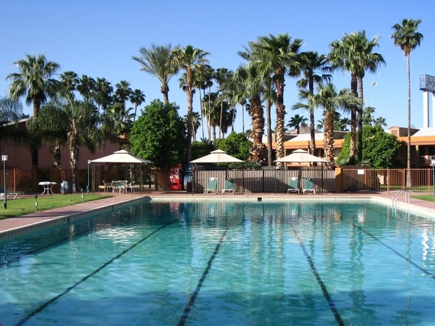 Imagen de la piscina del Hotel Tucson City Center, Ascend Collection. Foto 9
