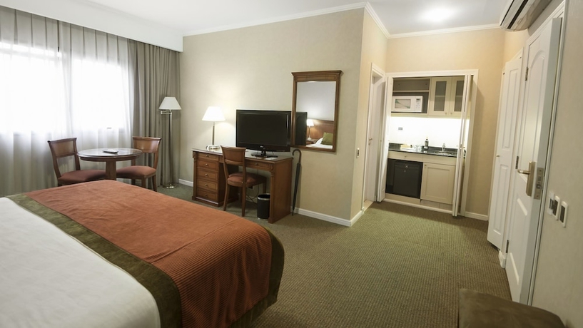 Imagen de la habitación del Hotel Tucum&aacute;n Center. Foto 3