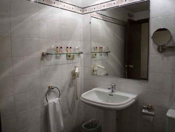 Imagen de la habitación del Hotel Tudel. Foto 5