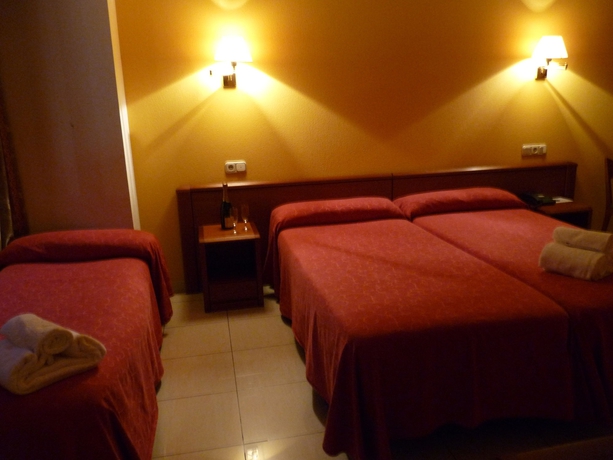 Imagen de los interiores del Hotel Tudel. Foto 12