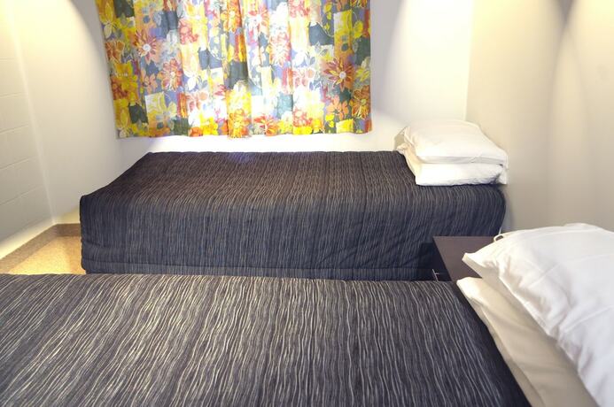 Imagen de la habitación del Hotel Tudor Motor Lodge. Foto 21