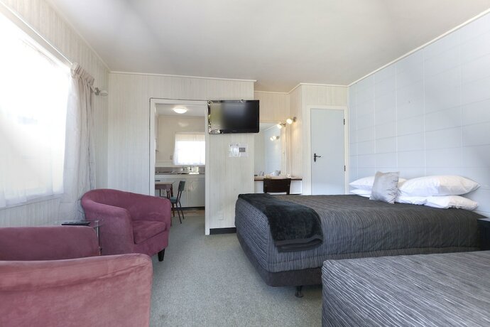 Imagen de la habitación del Hotel Tudor Motor Lodge. Foto 28