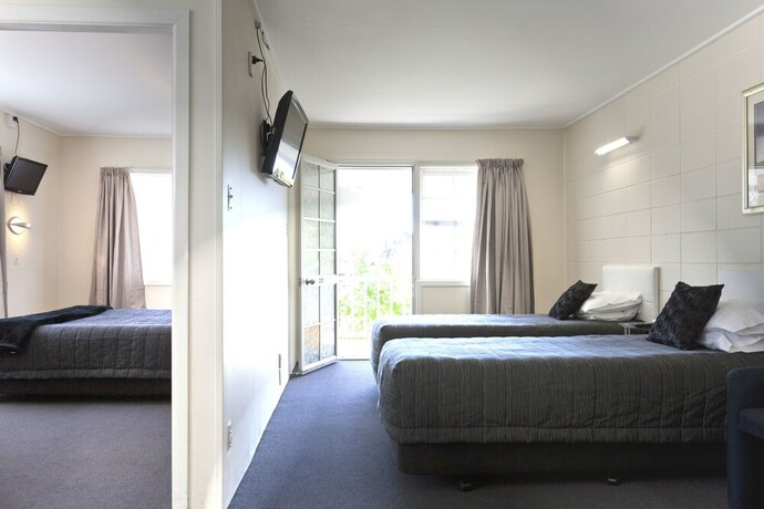 Imagen de la habitación del Hotel Tudor Motor Lodge. Foto 35
