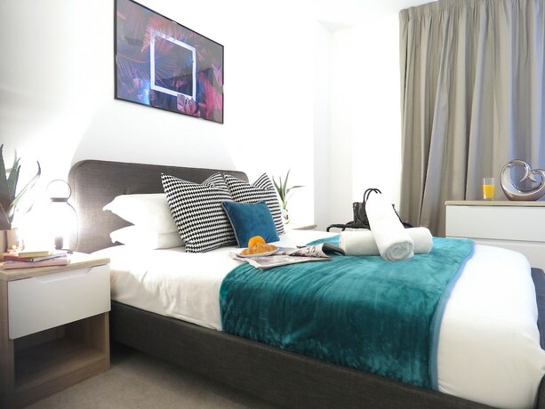 Imagen de la habitación del Hotel Tudors eSuite Grand Central Aparthotel. Foto 15