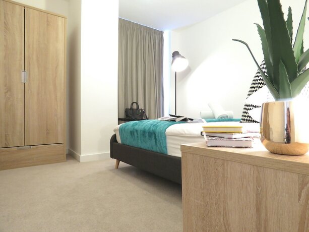 Imagen de la habitación del Hotel Tudors eSuite Grand Central Aparthotel. Foto 17