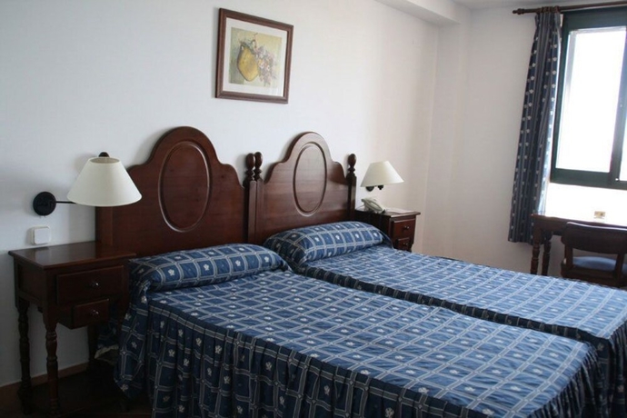 Imagen de la habitación del Hotel Tugasa Arco De La Villa. Foto 8