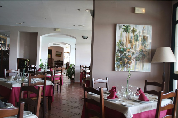 Imagen del bar/restaurante del Hotel Tugasa Arco De La Villa. Foto 4