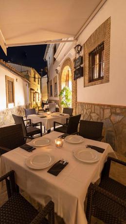 Imagen del bar/restaurante del Hotel Tugasa La Posada. Foto 2