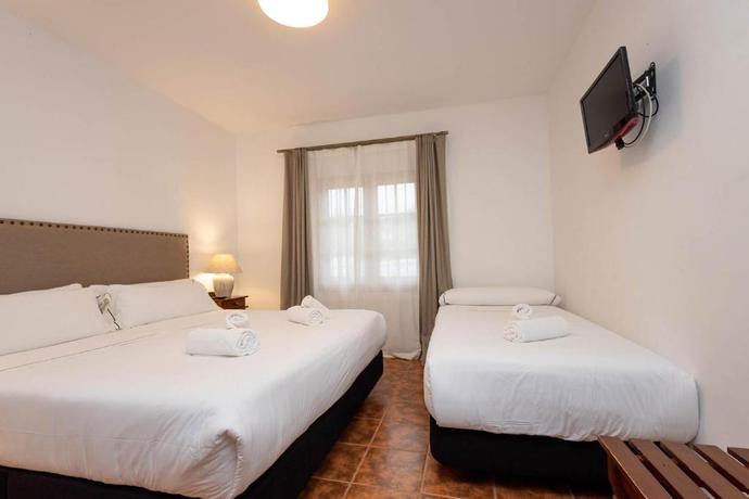 Imagen de la habitación del Hotel Tugasa Las Truchas. Foto 10