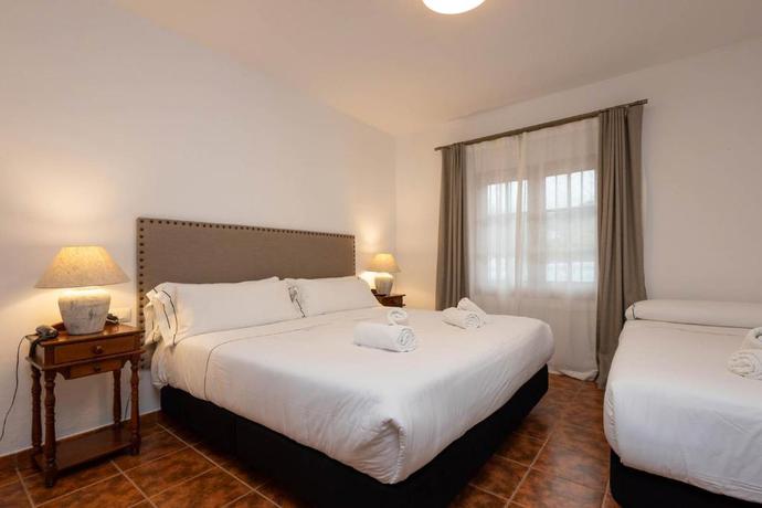 Imagen de la habitación del Hotel Tugasa Las Truchas. Foto 12