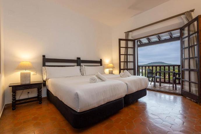 Imagen de la habitación del Hotel Tugasa Las Truchas. Foto 14