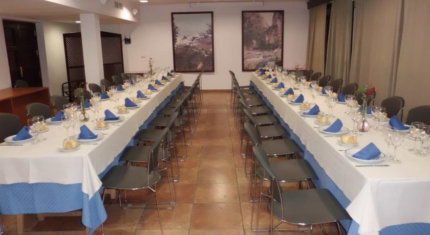 Imagen general del Hotel Tugasa Sierra Y Cal. Foto 2