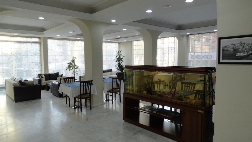 Imagen de los interiores del Hotel Tugra. Foto 9