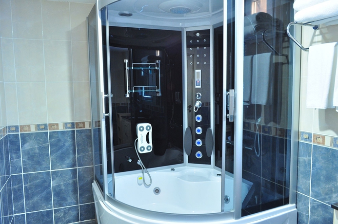 Imagen de la habitación del Hotel Tugra. Foto 7