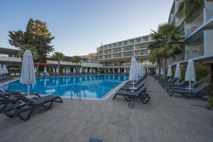 Imagen de la piscina del Hotel Tui Blue Barut Andız - All Inclusive - Adults Only. Foto 20