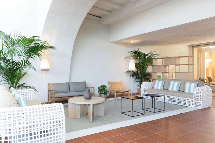 Imagen de los interiores del Hotel Tui Blue Budoni. Foto 14