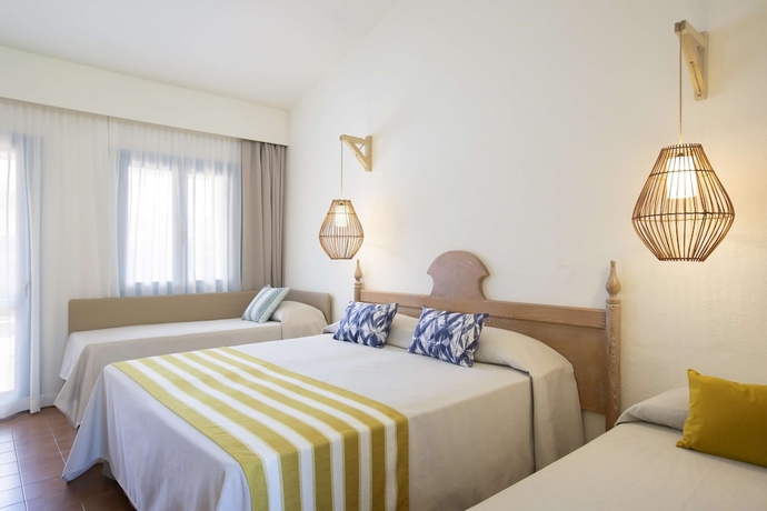 Imagen de la habitación del Hotel Tui Blue Budoni. Foto 10