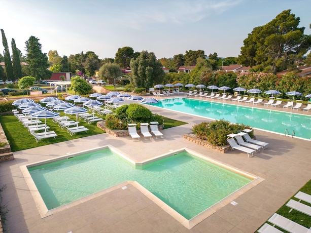 Imagen de la piscina del Hotel Tui Blue Budoni. Foto 18
