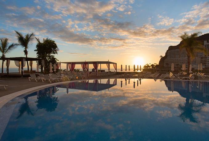 Imagen de la piscina del Hotel Tui Blue Suite Princess - Adults Only. Foto 29