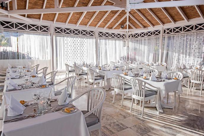 Imagen del bar/restaurante del Hotel Tui Blue Suite Princess - Adults Only. Foto 3