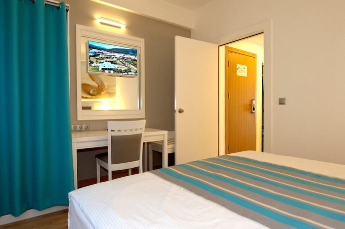 Imagen de la habitación del Hotel Tui Blue Tropical. Foto 12