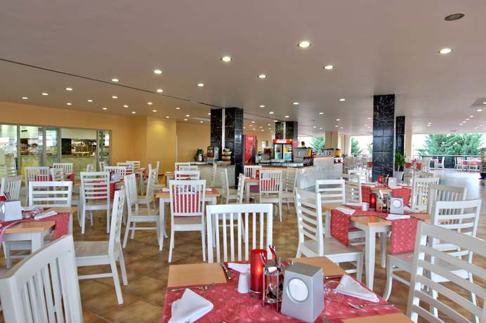 Imagen del bar/restaurante del Hotel Tui Blue Tropical. Foto 4