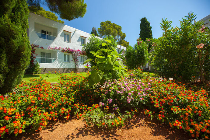 Imagen de los exteriores del Hotel Tui Magic Life Cala Pada - All Inclusive. Foto 26