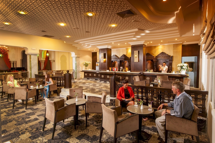 Imagen de los interiores del Hotel Tui Suneo Royal Kenz. Foto 8