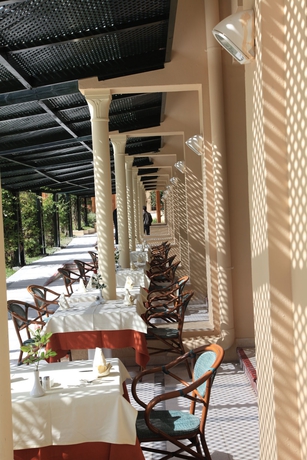 Imagen del bar/restaurante del Hotel Tui Suneo Royal Kenz. Foto 2
