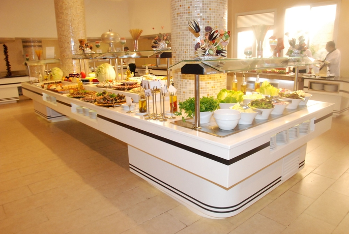 Imagen del bar/restaurante del Hotel Tui Suneo Royal Kenz. Foto 4
