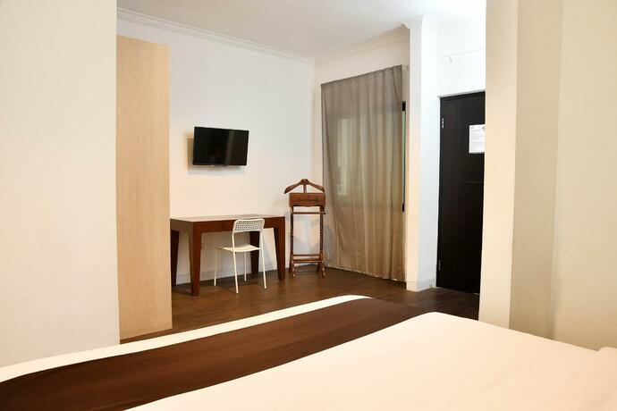Imagen general del Hotel Tuju Abuserin Syariah. Foto 1