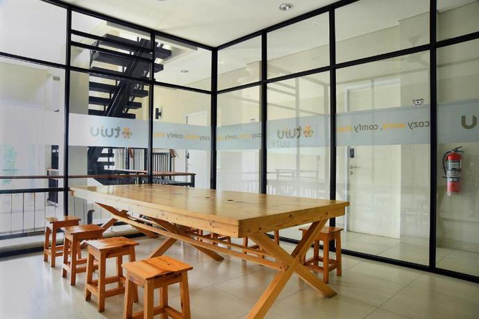 Imagen de los interiores del Hotel Tuju WK Homes Syariah. Foto 8