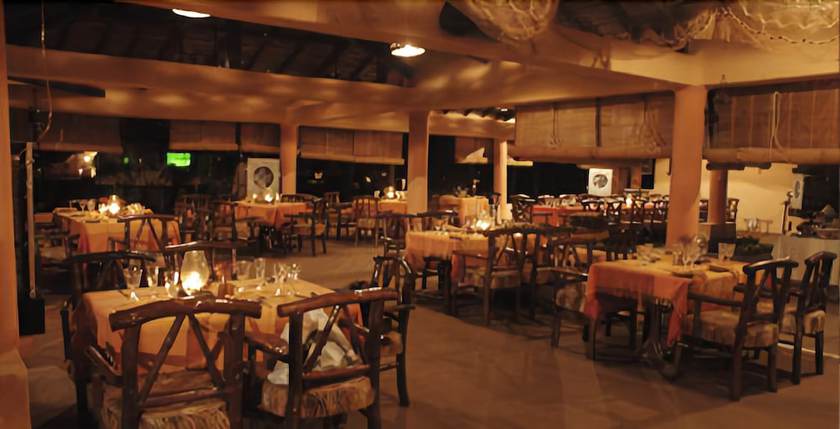 Imagen del bar/restaurante del Hotel Tuli Tiger Resort. Foto 4